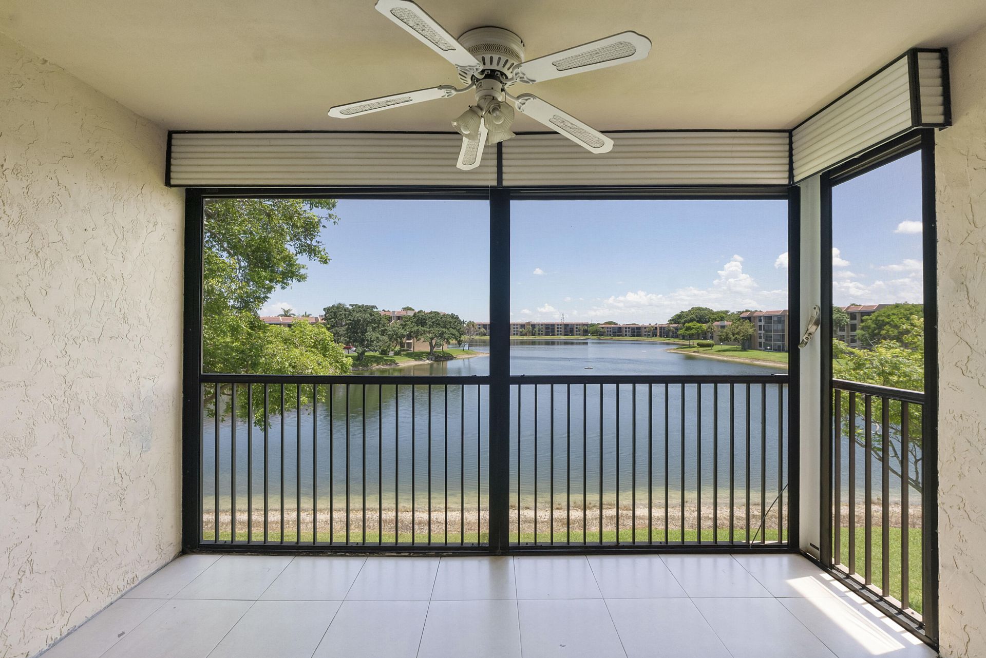5828 Coral Lake Drive, Margate, FL 33063 Photo