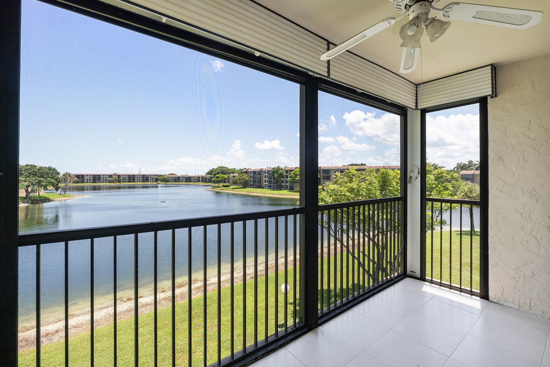 5828 Coral Lake Drive, Margate, FL 33063 Photo