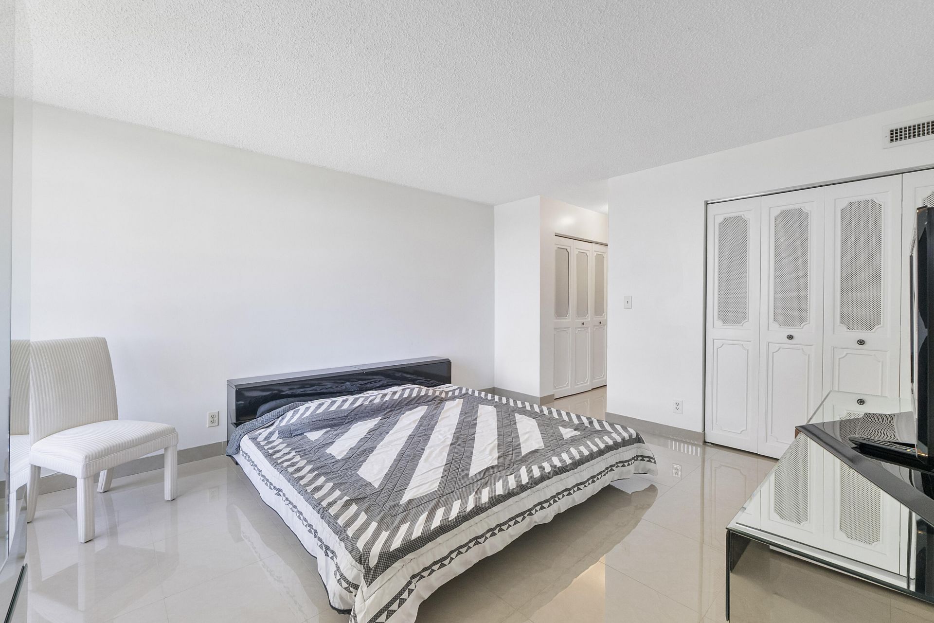 5828 Coral Lake Drive, Margate, FL 33063 Photo