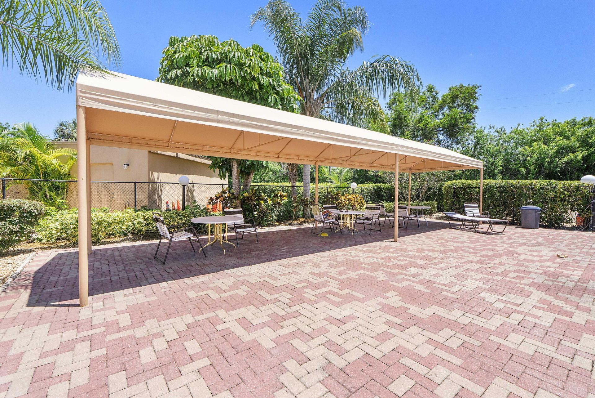 5828 Coral Lake Drive, Margate, FL 33063 Photo