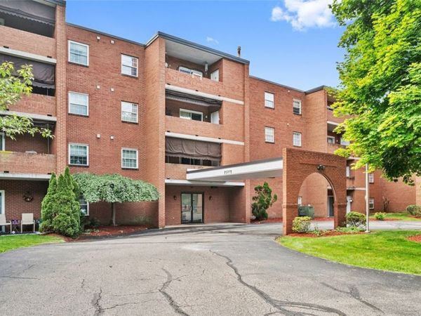 2850 Edgecliff Rd Unit #7 , Lower Burrell, PA 15068