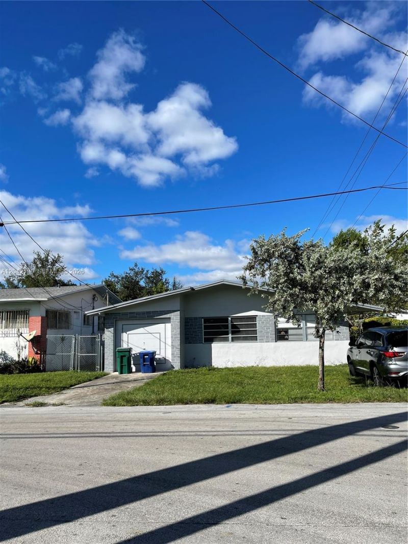 2901 NW 50th St, Miami, FL 33142 Photo