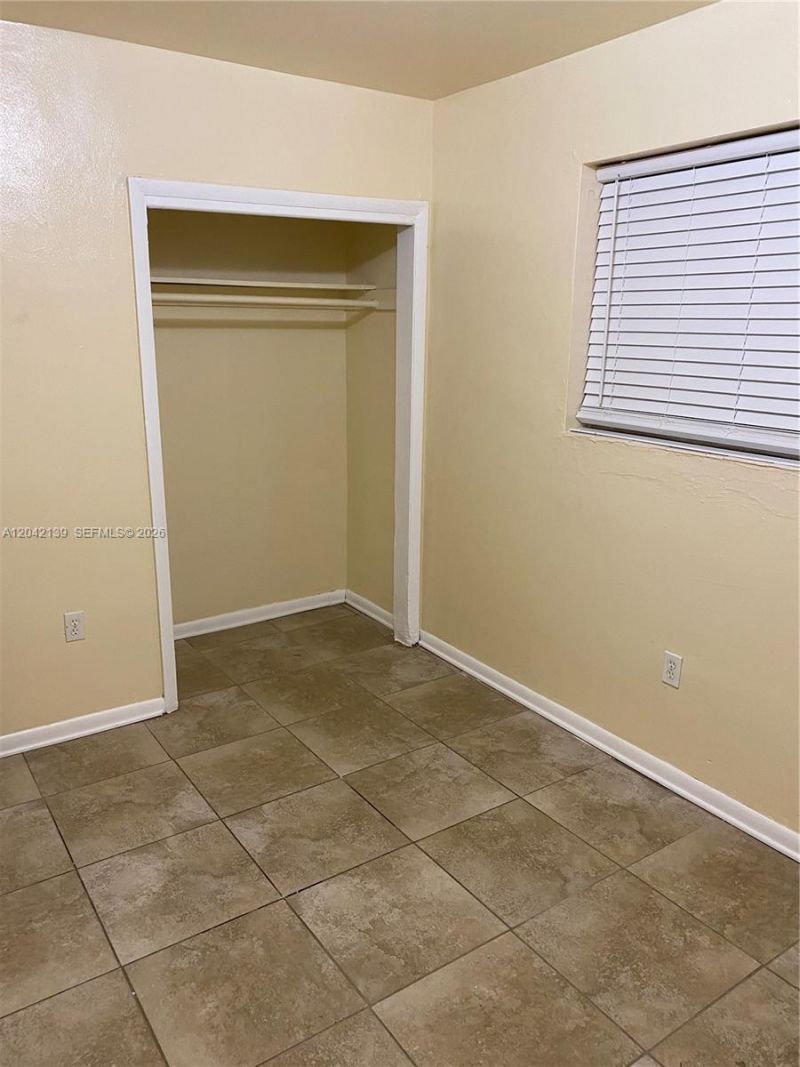 2901 NW 50th St, Miami, FL 33142 Photo