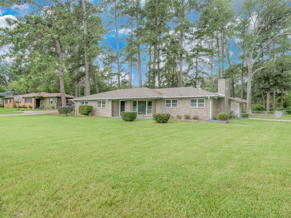 4128 Pines Road, Shreveport, LA 71119