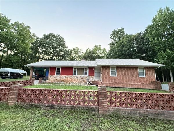 2827 Bomar Road , Douglasville, GA 30135
