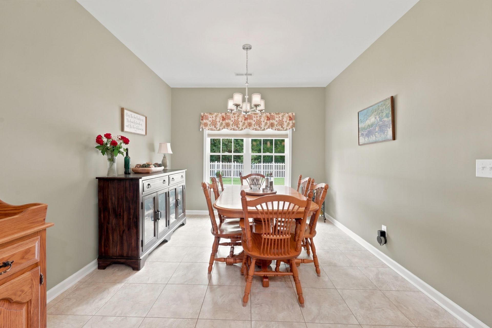 523 Trafalgar Ct. Photo 11