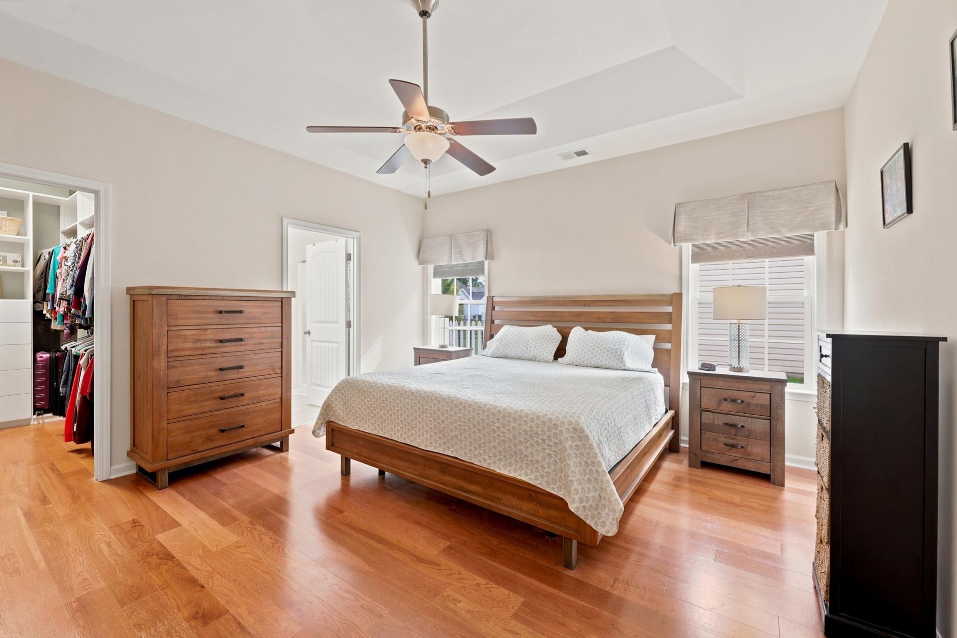 523 Trafalgar Ct. Photo 12