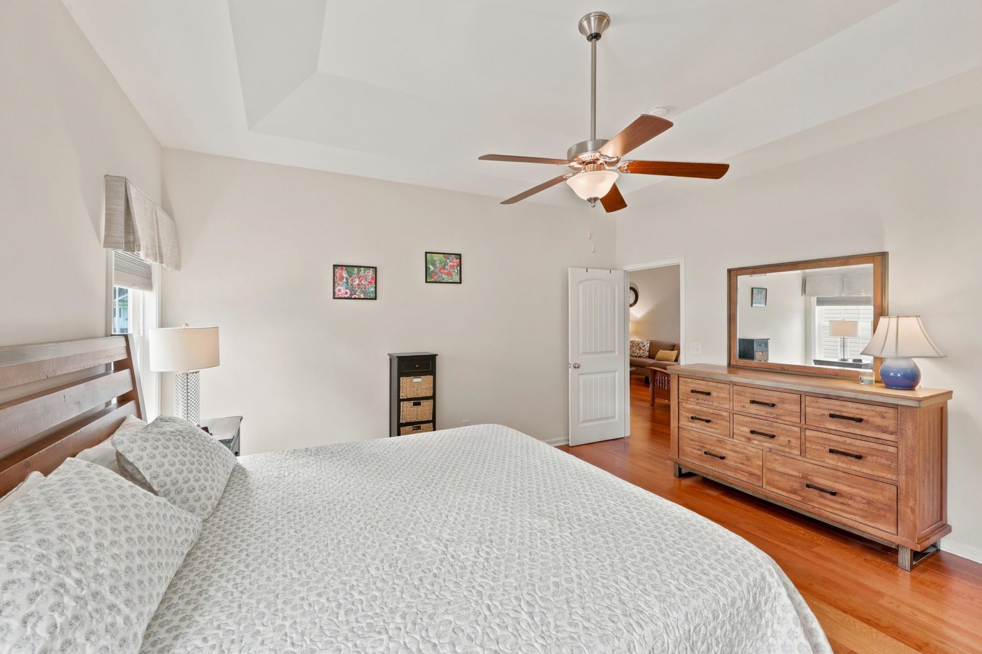 523 Trafalgar Ct. Photo 13