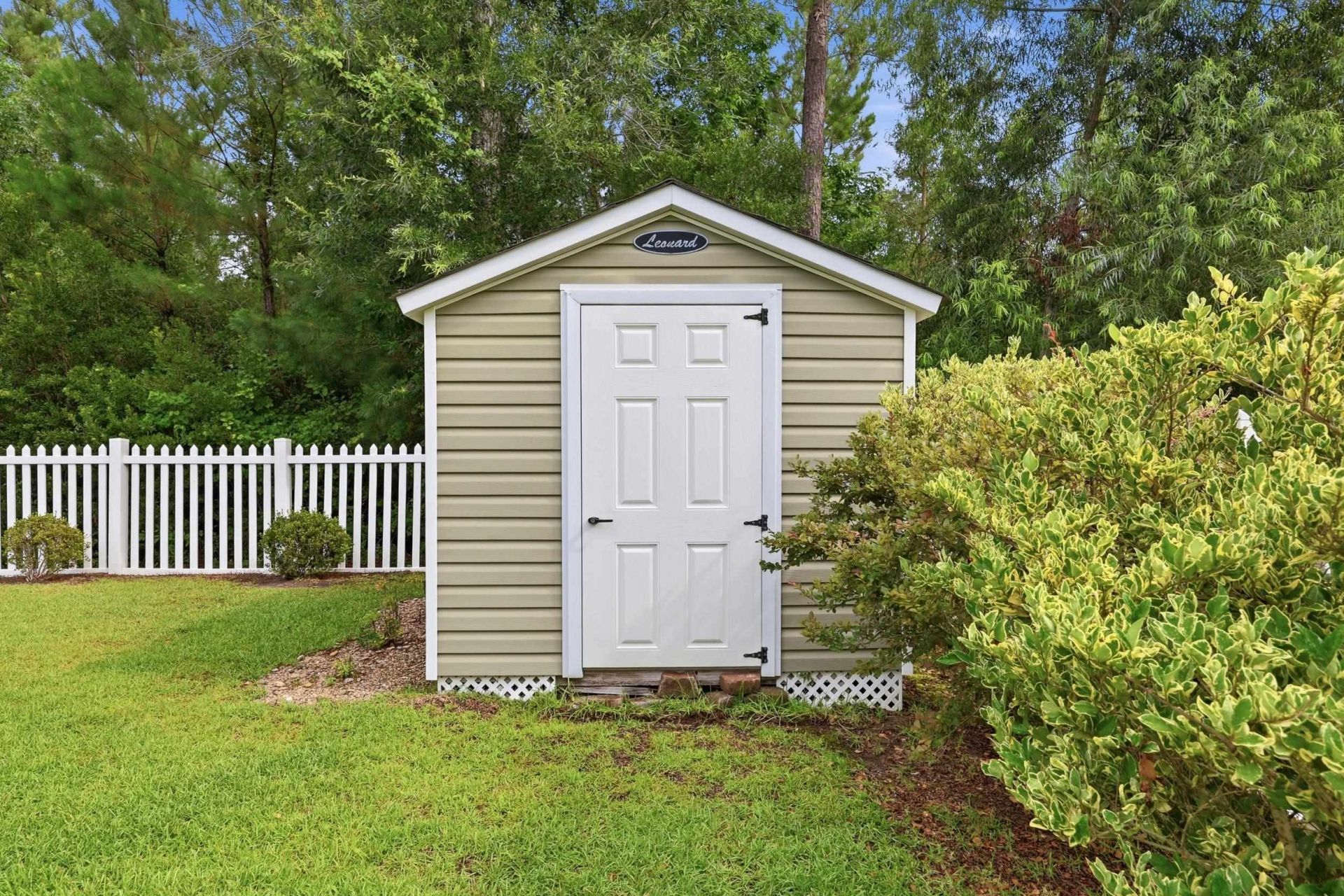 523 Trafalgar Ct. Photo 31