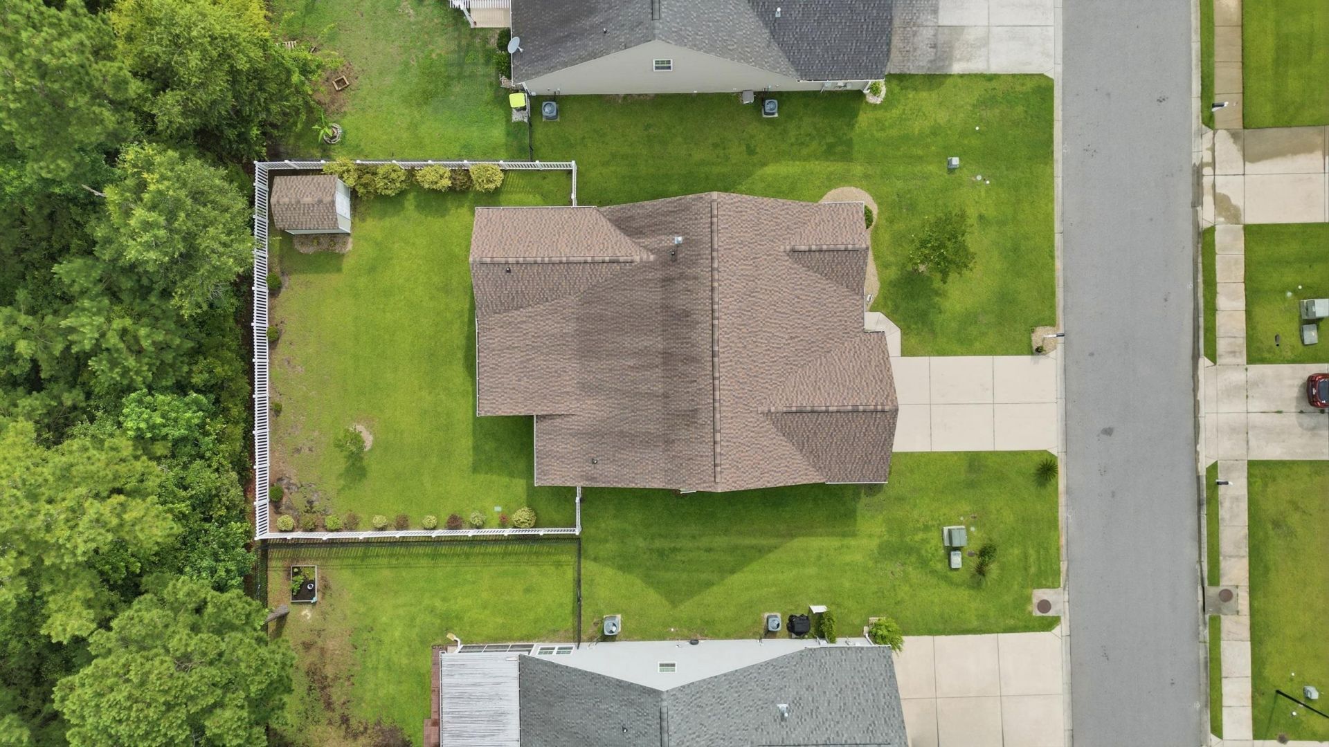 523 Trafalgar Ct. Photo 32