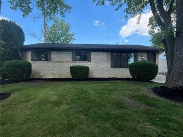 2362 Milverton Drive, Troy, MI 48083