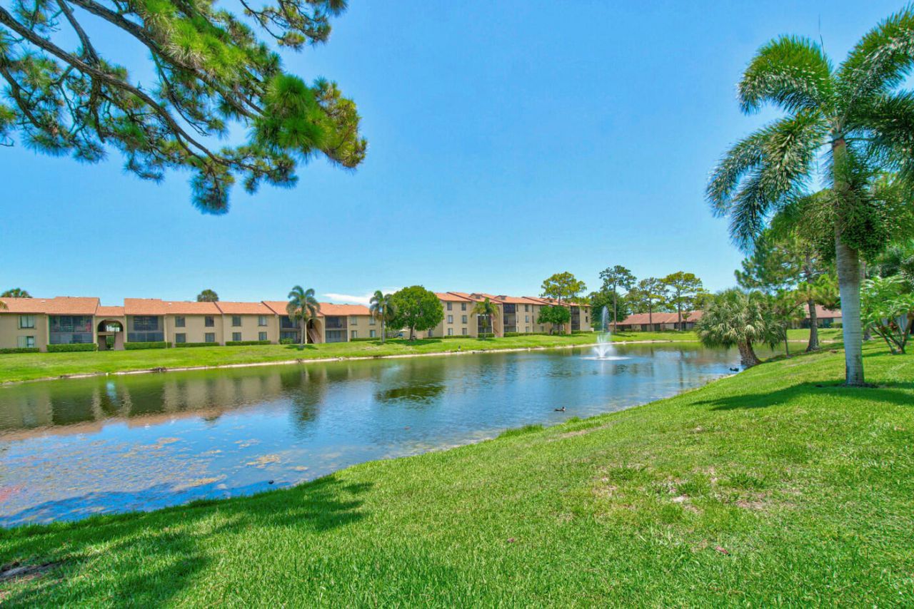 627 Sea Pine Way, Unit A3, Greenacres, FL 33415 Photo