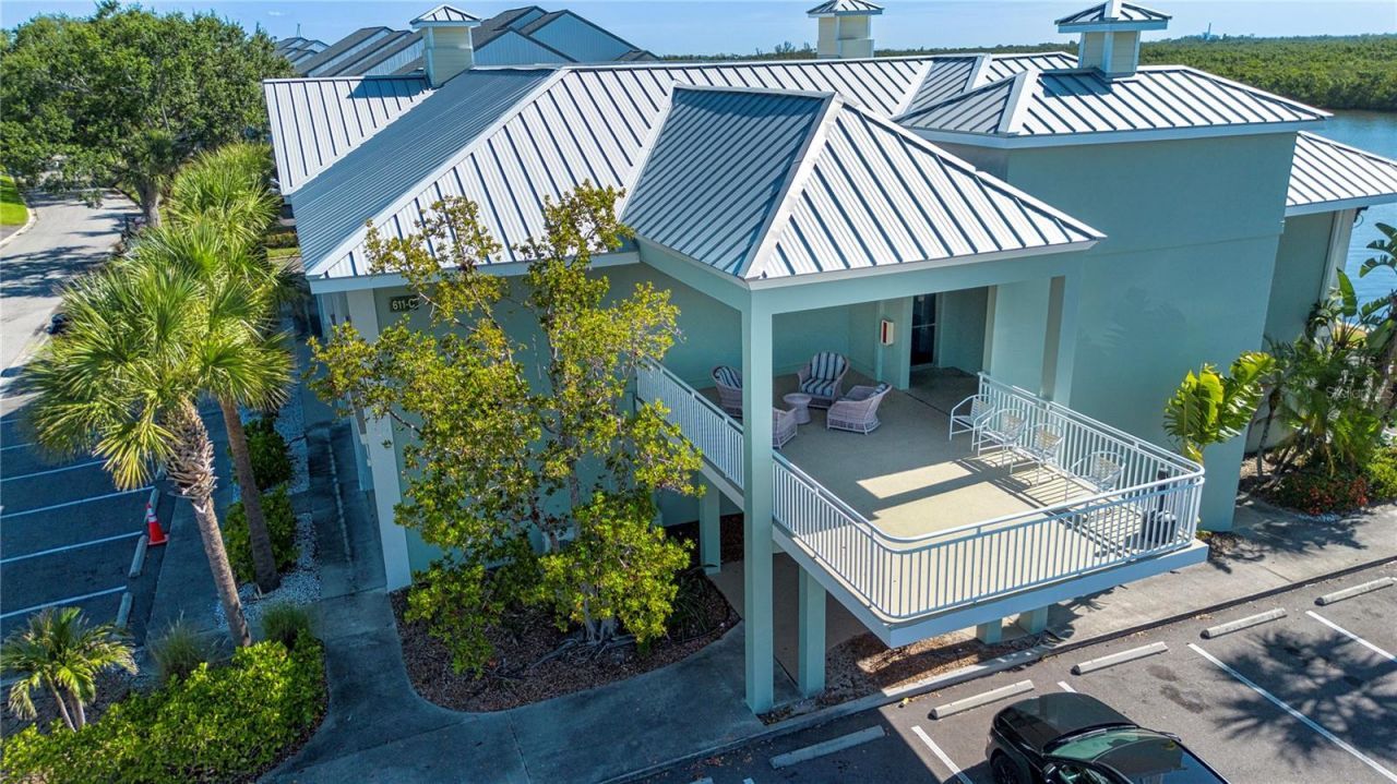 611 Destiny Drive , Unit 403, Ruskin, FL 33570 Photo