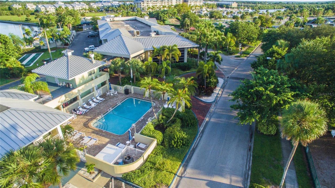 611 Destiny Drive , Unit 403, Ruskin, FL 33570 Photo
