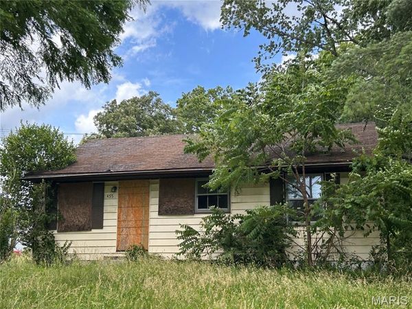 455 Midlothian Road, St Louis, MO 63137