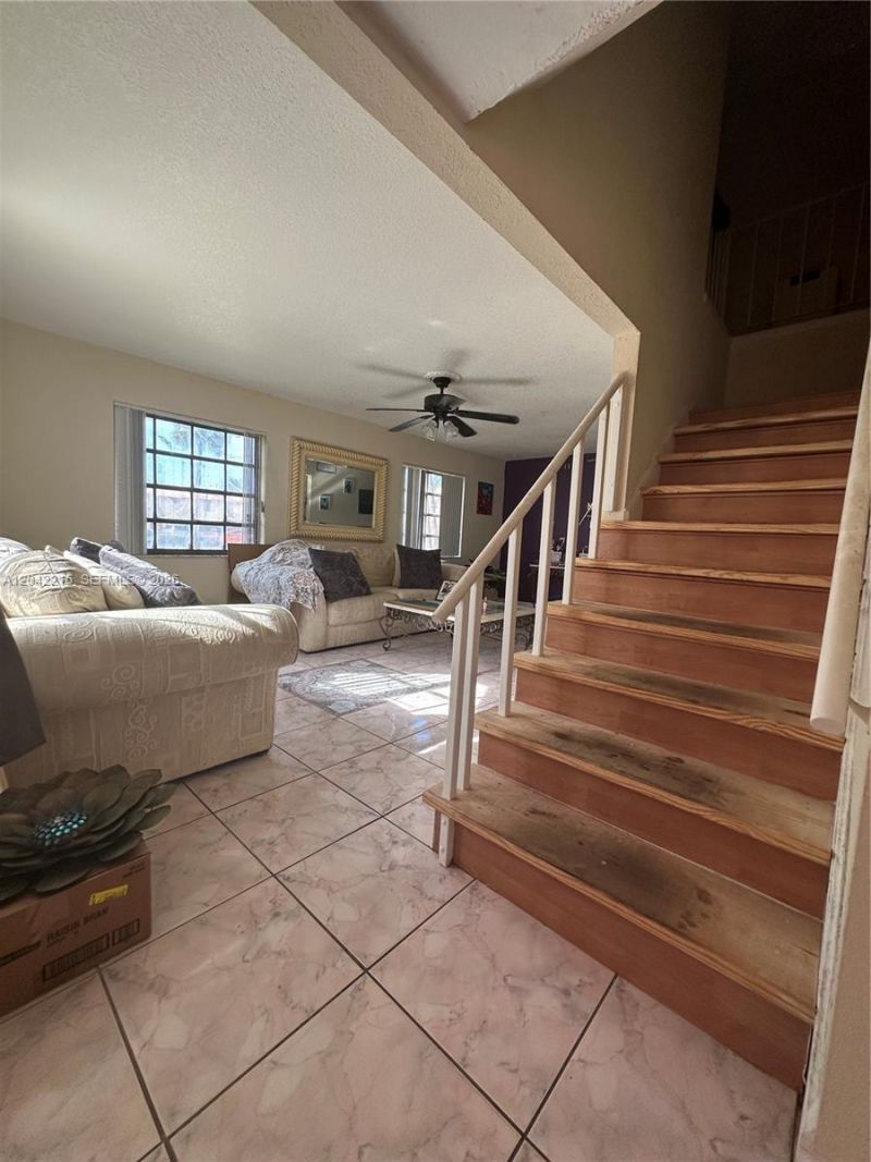 2700 NW 47th Ter , Unit 1001, Lauderdale Lakes, FL 33313 Photo