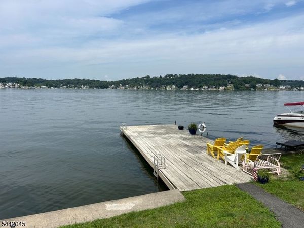 19 Windemere Ave, Unit 10, Mount Arlington, NJ 07856
