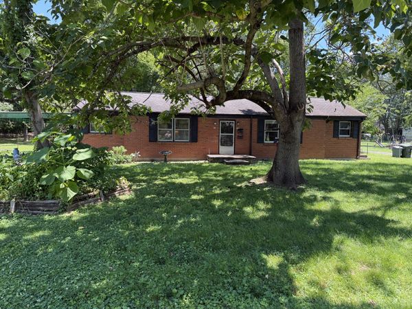 901 Fowler St , Old Hickory, TN 37138