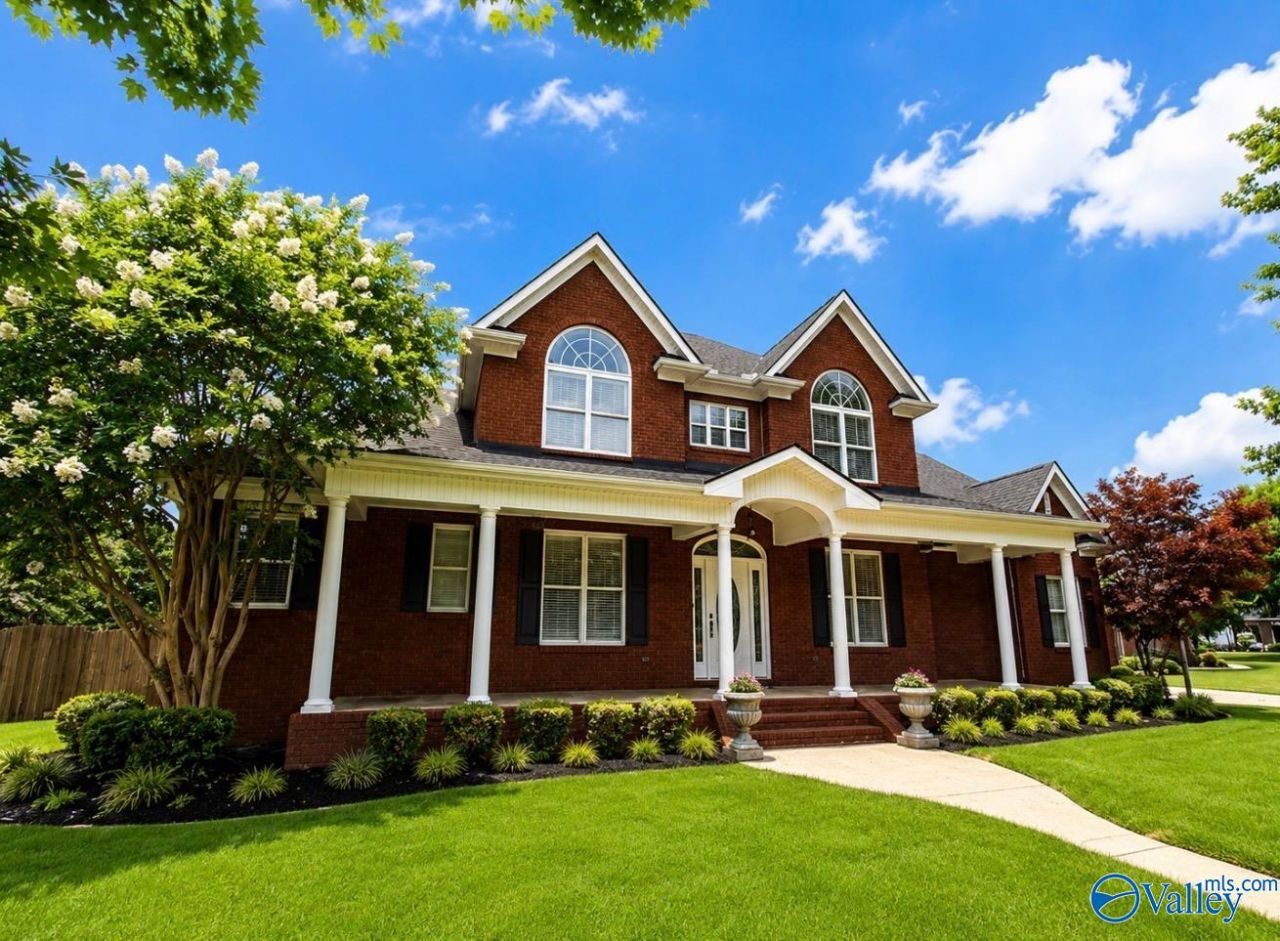 2002 Brayden Drive, Decatur, AL 35603 Main Photo
