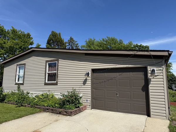 462 Huntsbridge Road , Matteson, IL 60443