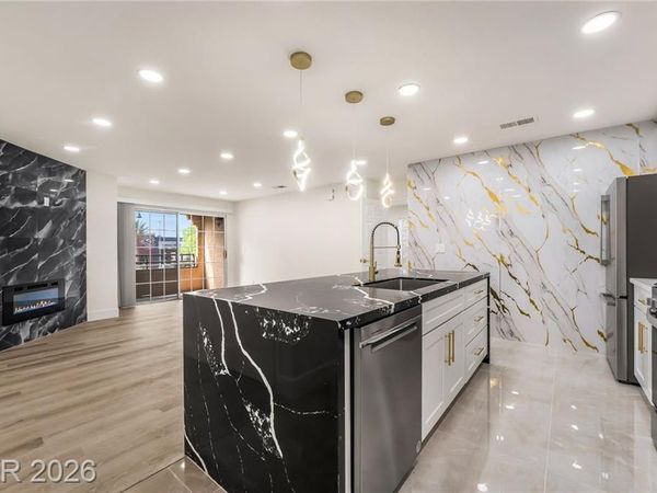 2200 S Fort Apache Road, Unit 2073, Las Vegas, NV 89117