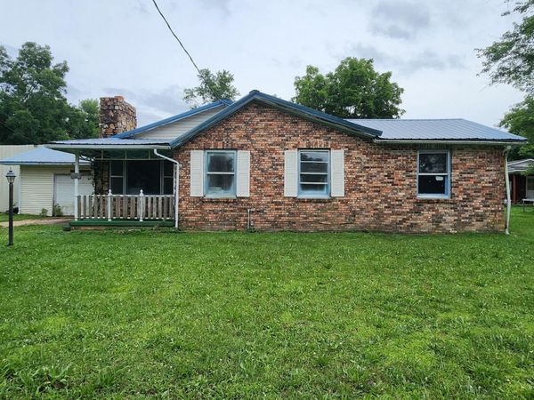 516 Sunshine Street , Mountain Grove, MO 65711