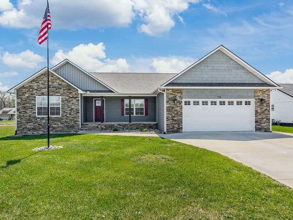 729 Colby Cir, Crossville, TN 38571