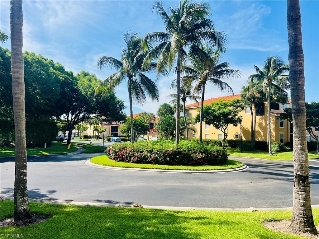 8717 River Homes Ln , Unit 5206, Bonita Springs, FL 34135 Photo