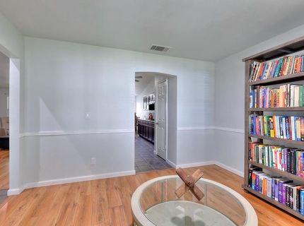 5659 W Menlo Ave, Fresno, CA 93722 Photo