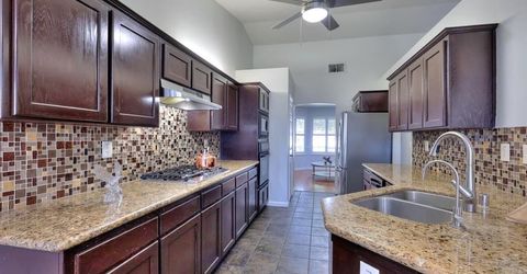 5659 W Menlo Ave, Fresno, CA 93722 Photo