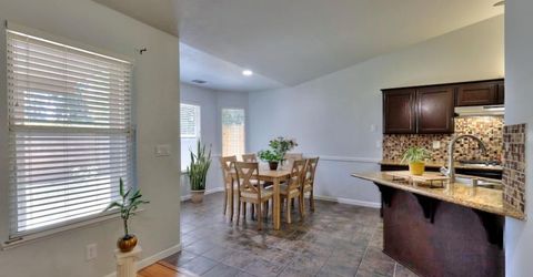 5659 W Menlo Ave, Fresno, CA 93722 Photo