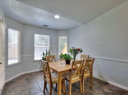 5659 W Menlo Ave, Fresno, CA 93722 Photo