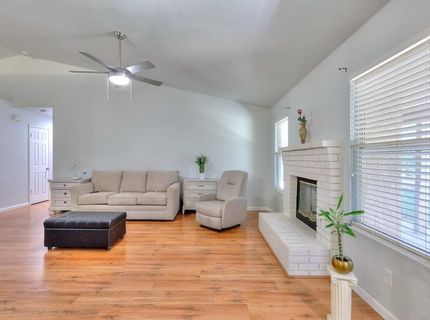 5659 W Menlo Ave, Fresno, CA 93722 Photo