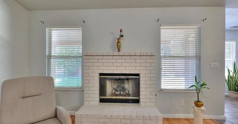 5659 W Menlo Ave, Fresno, CA 93722 Photo