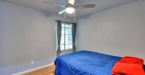 5659 W Menlo Ave, Fresno, CA 93722 Photo