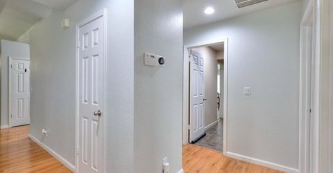 5659 W Menlo Ave, Fresno, CA 93722 Photo