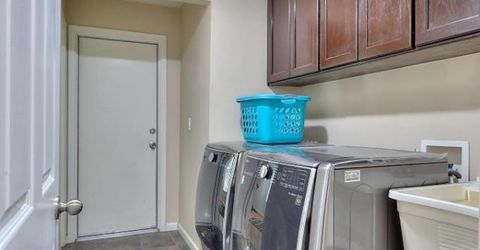 5659 W Menlo Ave, Fresno, CA 93722 Photo