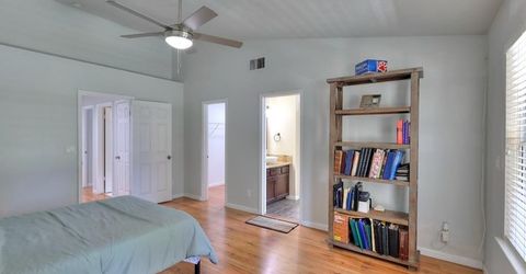 5659 W Menlo Ave, Fresno, CA 93722 Photo