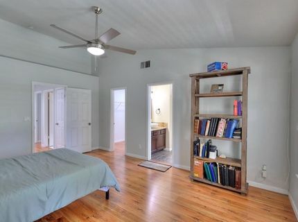5659 W Menlo Ave, Fresno, CA 93722 Photo