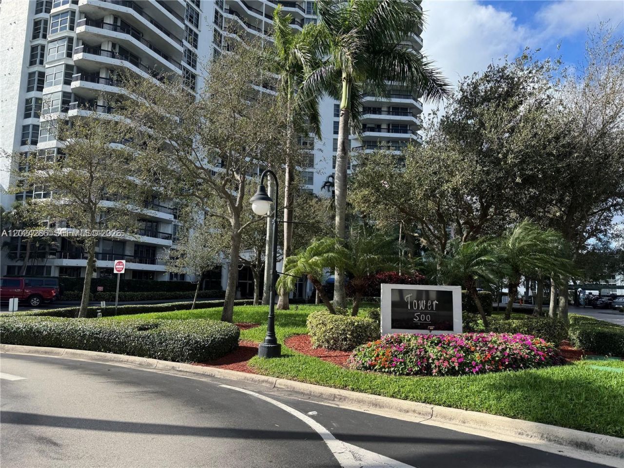 3530 Mystic Pointe Dr , Unit 1907, Aventura, FL 33180 Photo
