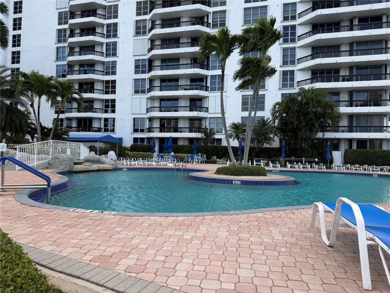 3530 Mystic Pointe Dr , Unit 1907, Aventura, FL 33180 Photo