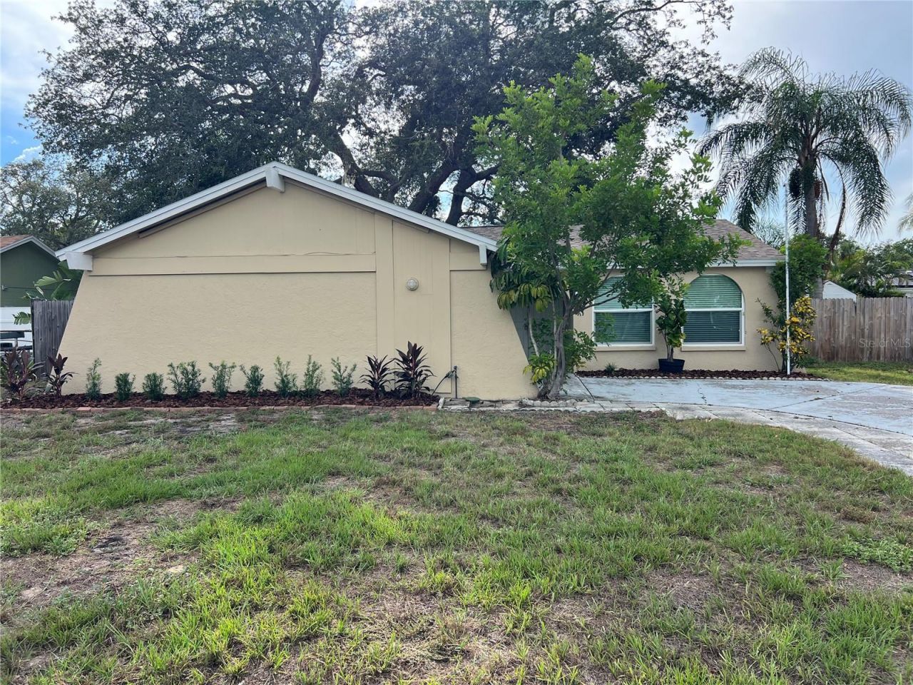 1014 Stonefence Way, Tarpon Springs, FL 34689 Main Photo