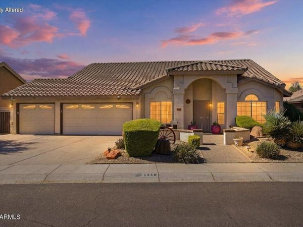 4346 W MISTY WILLOW Lane, Glendale, AZ 85310