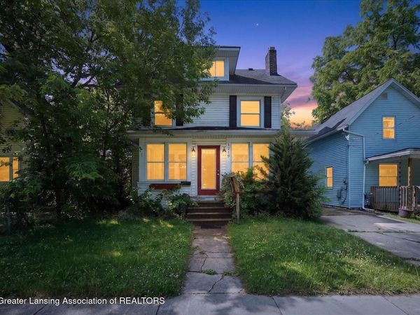 1219 Moores River Drive, Lansing, MI 48910