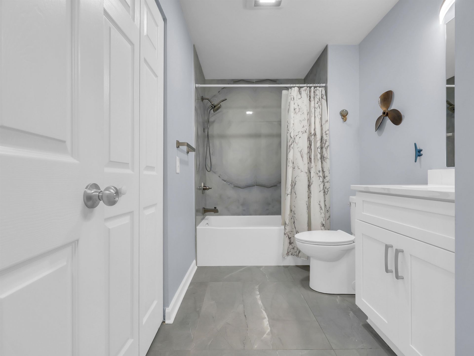 1057 Blue Stem Dr.  Photo 10