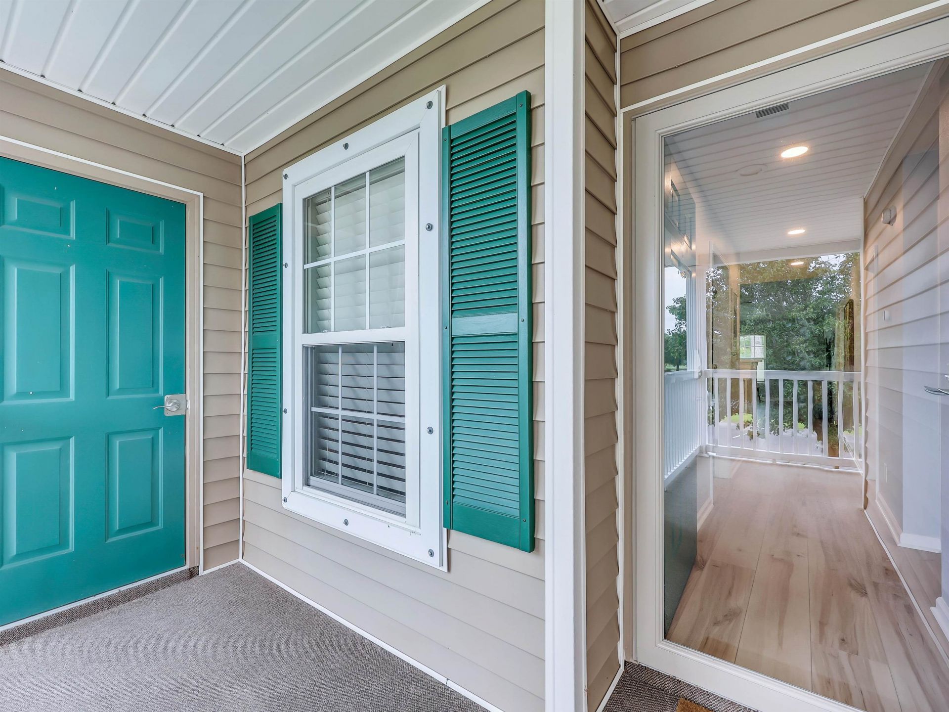 1057 Blue Stem Dr.  Photo 4