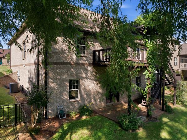 1104 Secretariat Dr, Mount Juliet, TN 37122