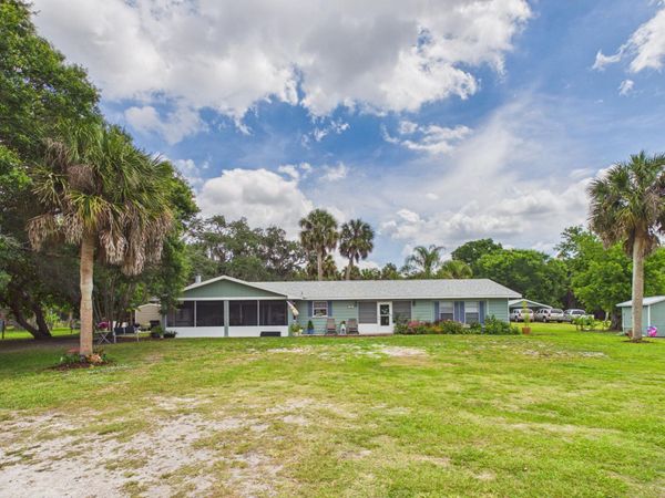 220 SW 67th Drive, Okeechobee, FL 34974