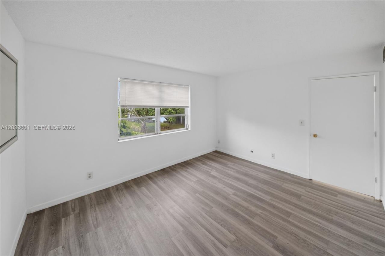 8750 N Sherman Cir, Unit 305, Miramar, FL 33025 Photo