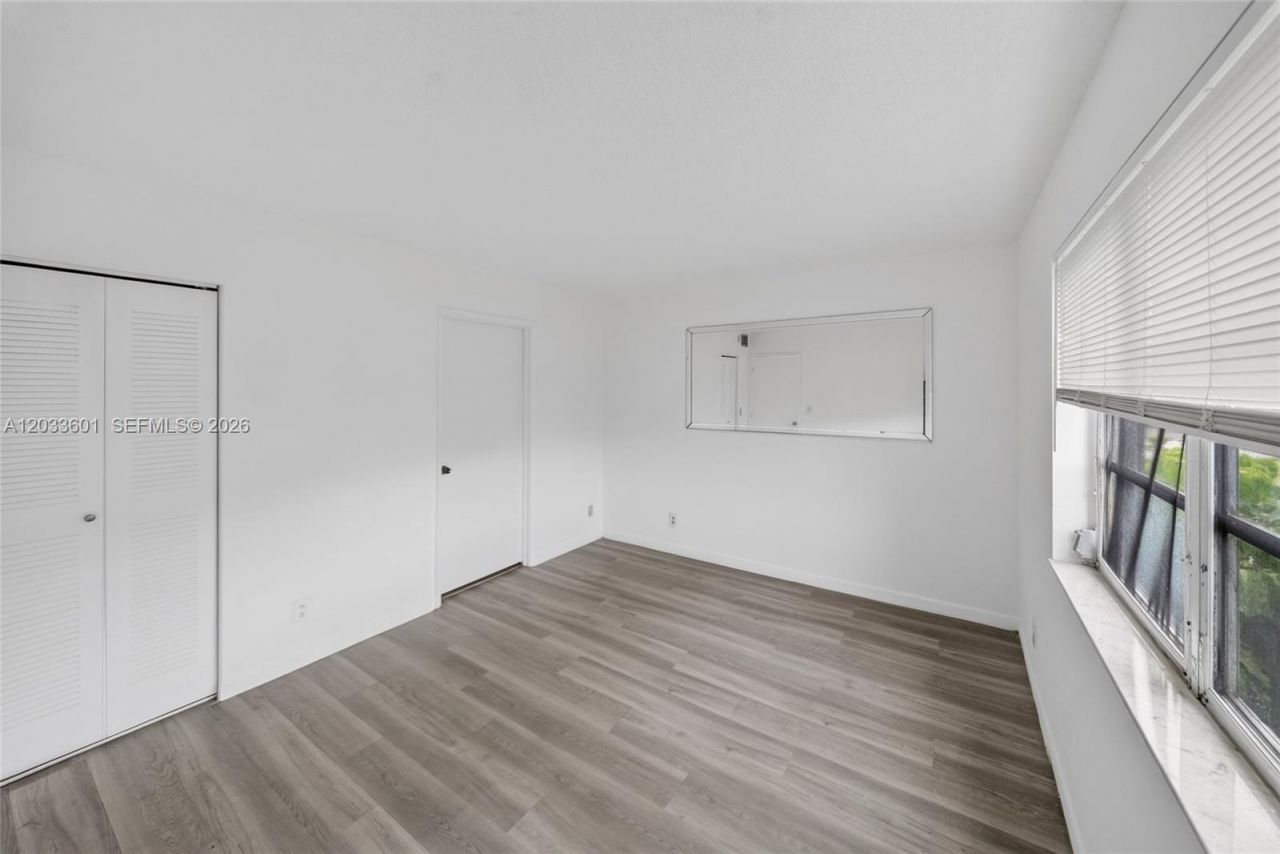 8750 N Sherman Cir, Unit 305, Miramar, FL 33025 Photo